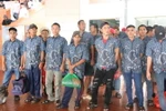 Các ngư dân tại sân bay Soekarno Hatta, Indonesia trước khi về nước. (Ảnh: Đỗ Quyên/Vietnam+)