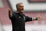Hình ảnh đáng nhớ ở chiến thắng đầu tay của Mourinho với M.U