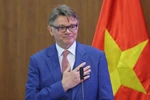 Hình ảnh ông Philippe Troussier phát biểu sau khi trở thành huấn luyện viên trưởng đội tuyển Việt Nam. (Ảnh: Anh Nguyễn/Vietnam+) 