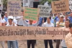 Ngư dân Quảng Nam phản đối Trung Quốc hạ đặt giàn khoan 