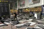 Khung cảnh hỗn loạn sau khi xảy ra các vụ đánh bom. (Nguồn: people.com)