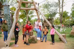 [Photo] Du khách ùn ùn đổ về Lễ hội Xuân Ecopark 2020