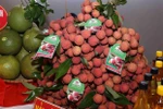 Hộp vải tươi Việt Nam được đấu giá thành công với giá trị lên tới gần 53 triệu VND. (Ảnh: Diệu Linh/TTXVN)
