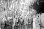 Chủ tịch Hồ Chí Minh với các đại biểu dự Hội nghị Ủy ban Liên Việt toàn quốc tại Việt Bắc, tháng 2/1948.(Nguồn: TTXVN 