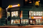 (Một cửa hàng McDonald's ở Moskva)