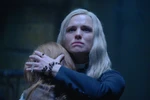 Nữ diễn viên Jacqueline Byers trong ''Mồi quỷ dữ.'' (Ảnh: Lionsgate)