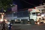 Nghệ An: Xe tải va chạm với xe máy, 2 người thương vong
