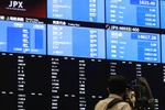 Sở Giao dịch Chứng khoán Tokyo trở lại sau một ngày ngừng giao dịch