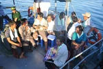 10 ngư dân trên tàu cá bị tàu Trung Quốc đâm chìm đã về tới Lý Sơn