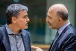 Ủy viên EU phụ trách kinh tế và tài chính Pierre Moscovici (phải) và Bộ trưởng Tài chính Hy Lạp Euclid Tsakalotos (trái). (Nguồn: EPA/TTXVN)