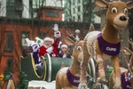 Lễ diễu hành của các ông già Noel thu hút sự quan tâm lớn. (Nguồn: PNG)