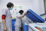 Kho bảo quản vaccine tại quận Hai Bà Trưng đảm bảo an toàn, sẵn sàng cho quy trình tiêm chủng. (Ảnh: Minh Quyết/TTXVN)