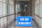 Khu vực cách ly các bệnh nhân nghi nhiễm COVID-19. (Ảnh: TTXVN/Vietnam+)