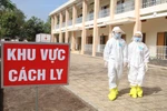 Công tác thu dung, cách ly bệnh nhân nghi ngờ nhiễm COVID-19 được triển khai tại nhiều nơi. (Ảnh: ĐInh Hằng/TTXVN)