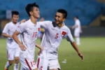 Tiến Linh (15) và Văn Hậu là chủ nhân hai trong số ba bàn thắng của U19 Việt Nam ở trận này. (Ảnh: Minh Chiến/Vietnam+)
