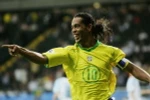 Ronaldinho sẽ dự trận giao hữu tại Việt Nam. (Ảnh: Getty)
