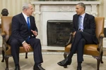 Tổng thống Mỹ Barack Obama (phải) trong cuộc hội đàm với Thủ tướng Israel Benjamin Netanyahu khi thăm Mỹ cuối năm 2015. (Nguồn: AFP/TTXVN)