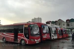 Một số tuyến vận tải xe khách cố định liên tỉnh đã được mở lại trong ngày 13/10. (Ảnh: CTV/Vietnam+)