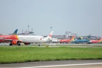 Máy bay của các hãng hàng không tại một sân bay nội địa. (Ảnh: CTV/Vietnam+)