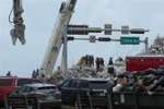Hiện trường vụ sập chung cư ở Miami-Dade, Florida, Mỹ, ngày 7/7. (Ảnh: THX/ TTXVN)