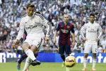 Cổ động viên Barca mỉa mai bàn thắng của Cristiano Ronaldo