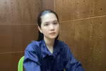 Ngọc Trinh tại cơ quan công an. (Ảnh: Công an cung cấp)