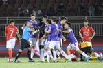 Thắng đậm TP.HCM, Hà Nội FC tạm leo lên ngôi đầu V-League 2021