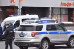 Cảnh sát phong tỏa chi nhánh ngân hàng Alfa Bank. (Nguồn: Sputnik)