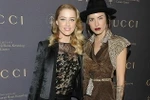 Amber Heard thường thường xuyên chụp ảnh cùng Tasya Van Ree. (Nguồn: Daily Mail)