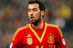 Sergio Busquet có khả năng chuyền bóng ở cự ly ngắn chính xác, cũng như đánh chặn các đợt tấn công của đối phương. (Nguồn: Getty)