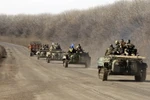 Quân đội Ukraine tuyên bố bắt đầu rút vũ khí hạng nặng