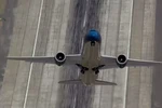 [Video] Chiếc Boeing 787-9 của Vietnam Airlines cất cánh thẳng đứng