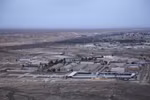 Căn cứ không quân Ain Al-Asad của Mỹ ở sa mạc phía tây Anbar, Iraq bị Iran tấn công bằng tên lửa đạn đạo. (Nguồn: AP)