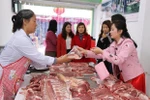 Tháng Sáu giá thịt lợn giảm 1,39% so với tháng trước. (Nguồn: Vietnam+)
