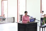 Bị cáo Hoa tại phiên tòa. (Ảnh: Đậu Tất Thành/TTXVN)