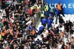 Hiện trường vụ ẩu đả. (Nguồn: theguardian.com)