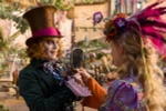 "Alice Through the Looking Glass" thất thu vì bê bối của Johnny Depp