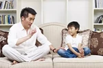 Cha mẹ nên thận trọng với cách sử dụng ngôn ngữ khi dạy con (Nguồn: Shapemindsouls.com)