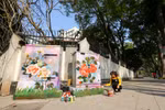 Những ngày gần đây, đi dạo qua ngã tư Lý Thường Kiệt - Phan Chu Trình, nhiều người không khỏi bất ngờ khi xuất hiện các bức vẽ sống động trên bốt điện. (Ảnh: Minh Sơn/Vietnam+)