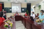 Với kinh nghiệm qua nhiều đợt dịch bùng phát, các trường học đã chủ động xây dựng phương án dạy học, chuẩn bị điều kiện cần thiết để có thể tổ chức dạy học trực tuyến. (Ảnh: TTXVN phát)