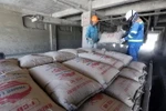 Dây chuyền sản xuất ximăng. (Ảnh: Danh Lam/TTXVN)