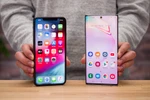 Hai mẫu điện thoại iPhone 11 Pro Max và Galaxy Note 10. (Nguồn: PhoneArena)