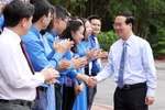 Chủ tịch nước Võ Văn Thưởng gặp mặt thân mật các thanh niên tiên tiến làm theo lời Bác năm 2023 của Đoàn Thanh niên Cộng sản Hồ Chí Minh Khối các cơ quan Trung ương. (Ảnh: Thống Nhất/TTXVN)