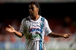 Ronaldinho lập siêu phẩm và chuyền bóng bằng gót cực đỉnh
