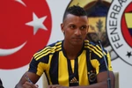 Nani đã chính thức gia nhập Fenerbahce.