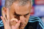 HLV Jose Mourinho tại buổi họp báo trước trận đấu. (Nguồn: AP)