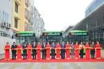 Tuyến buýt nhanh đầu tiên Kim Mã-Yên Nghĩa đã chính thức được đưa vào vận hành. (Ảnh: Việt Hùng/Vietnam+)