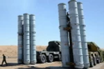Hệ thống phòng thủ tên lửa S-300 của Nga. (Nguồn: AP/TTXVN)