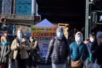 Một điểm xét nghiệm COVID-19 tại New York, Mỹ ngày 4/1/2022. (Ảnh: AFP/TTXVN) 