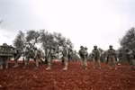 Binh sỹ Thổ Nhĩ Kỳ tại làng Qaminas, cách thành phố Idlib (Syria) khoảng 6km về phía Đông Nam, ngày 10/2/2020. (Nguồn: AFP/TTXVN) 